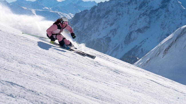 Schmuggler-Alm Restaurant in Samnaun Schmuggler-Alm Restaurant in Samnaun