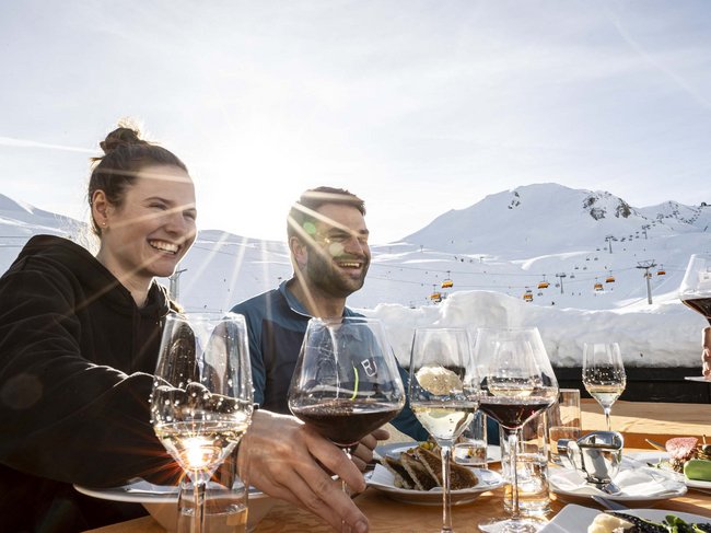 Samnaun Schweiz: Urlaub & Shopping im Bergparadies Samnaun Schweiz: Urlaub & Shopping im Bergparadies