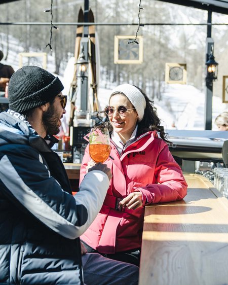 Ski school in Samnaun followed by après-snow rendezvous Ski school in Samnaun followed by après-snow rendezvous