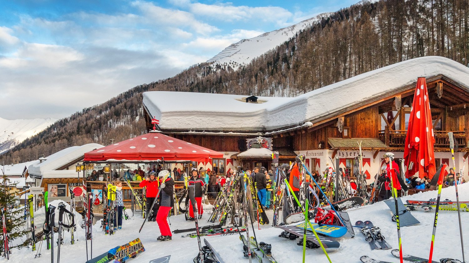 Duty free in Samnaun und Partystimmung Duty free in Samnaun und Partystimmung