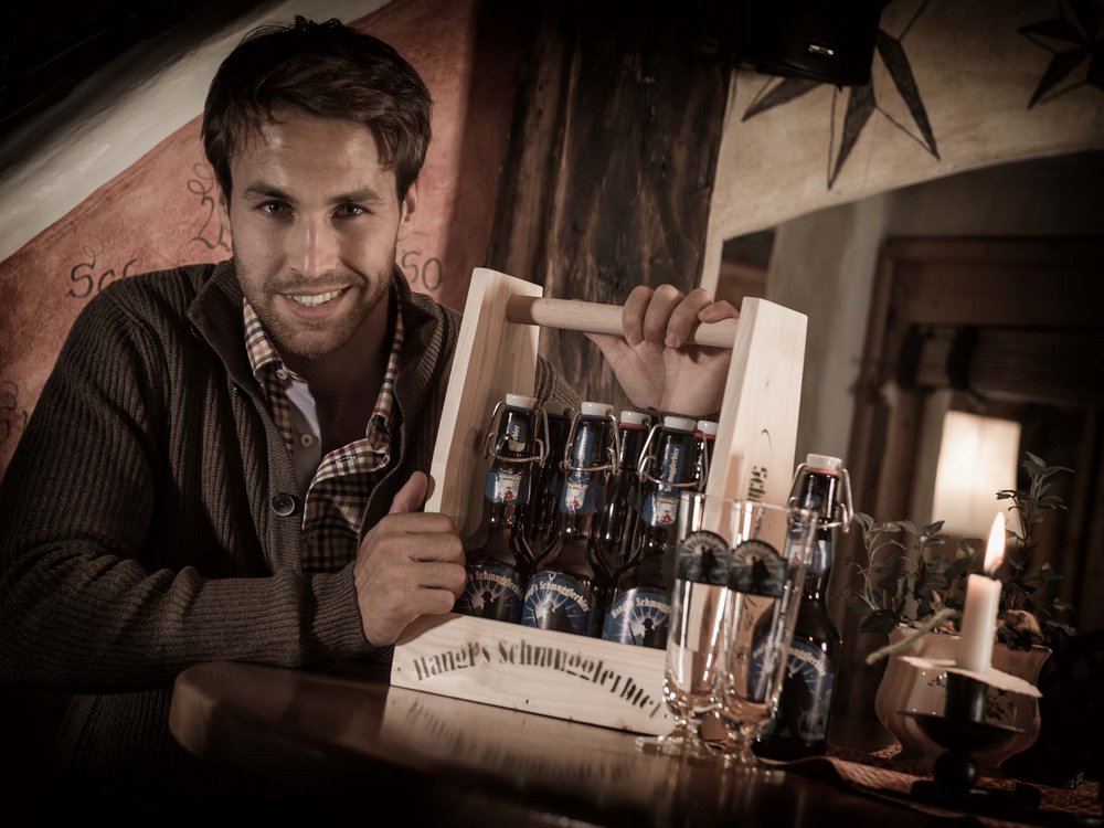 Schmuggler-Alm Restaurant in Samnaun Schmuggler-Alm Restaurant in Samnaun