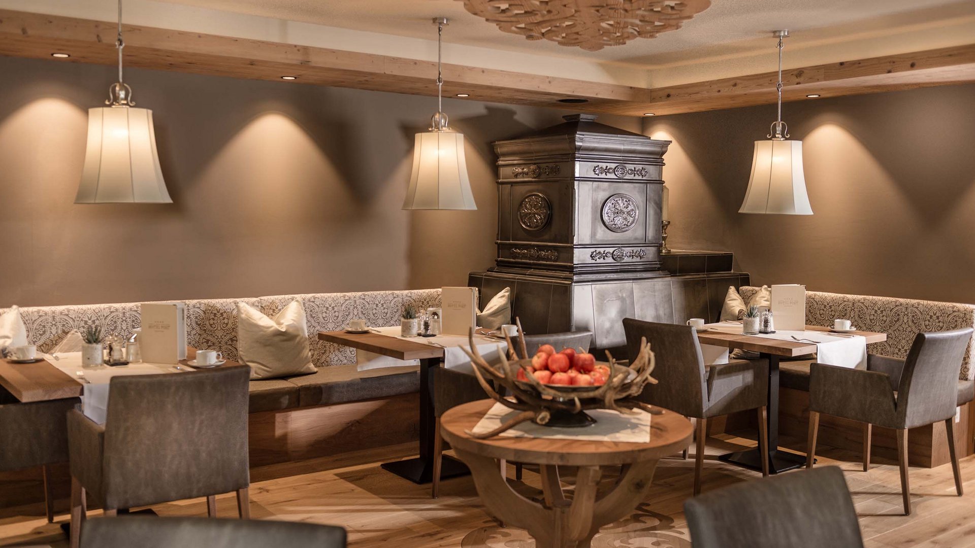 Hotel Post in Switzerland: our spa resort’s services await. Hotel Post in Switzerland: our spa resort’s services await.