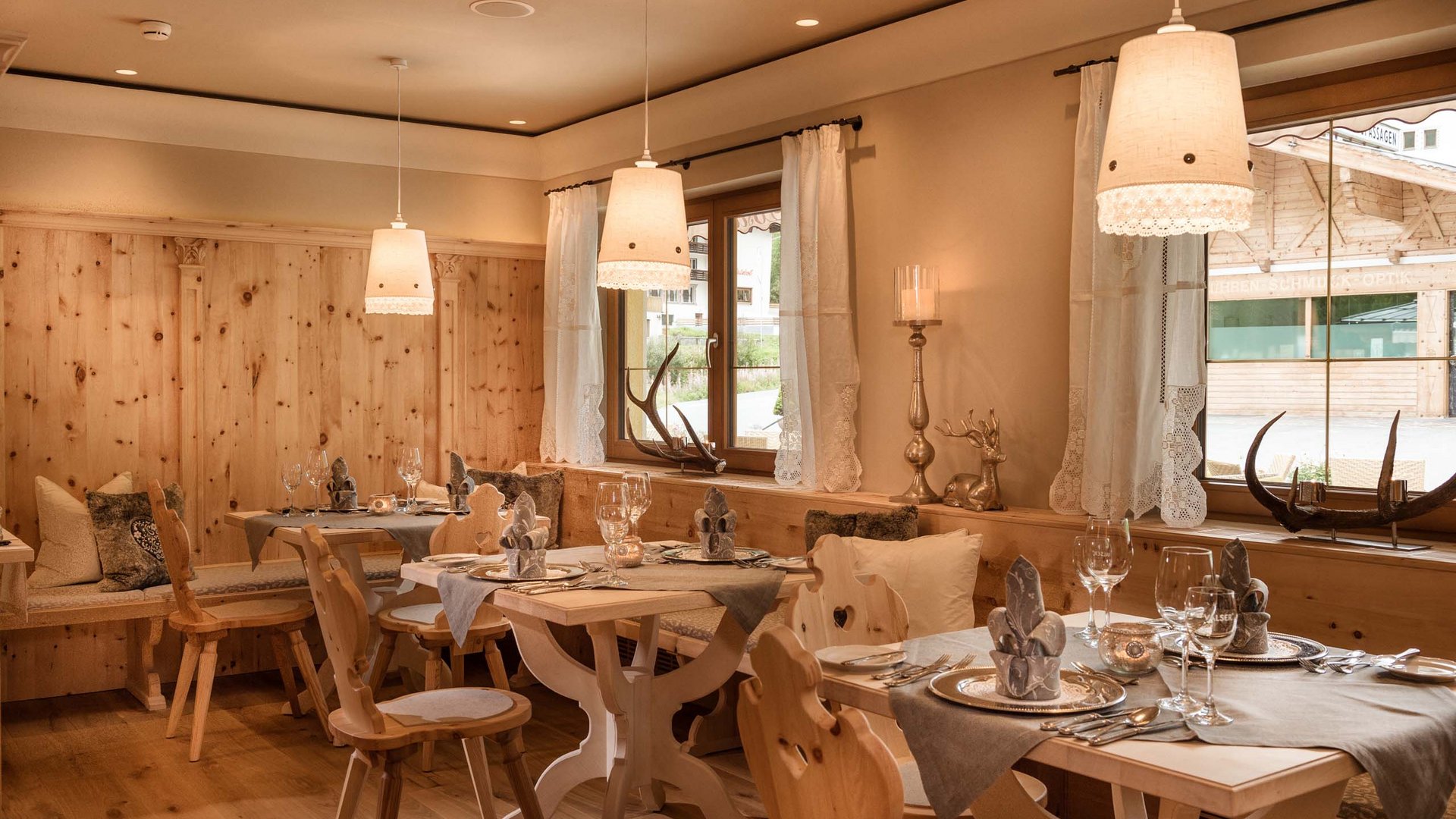 Mehr Restaurants in Samnaun: Restaurant Pöstli Mehr Restaurants in Samnaun: Restaurant Pöstli