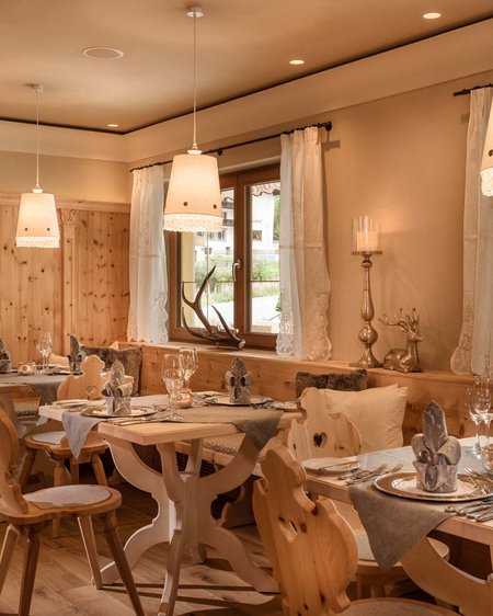 Hotel Post in Switzerland: our spa resort’s services await. Hotel Post in Switzerland: our spa resort’s services await.