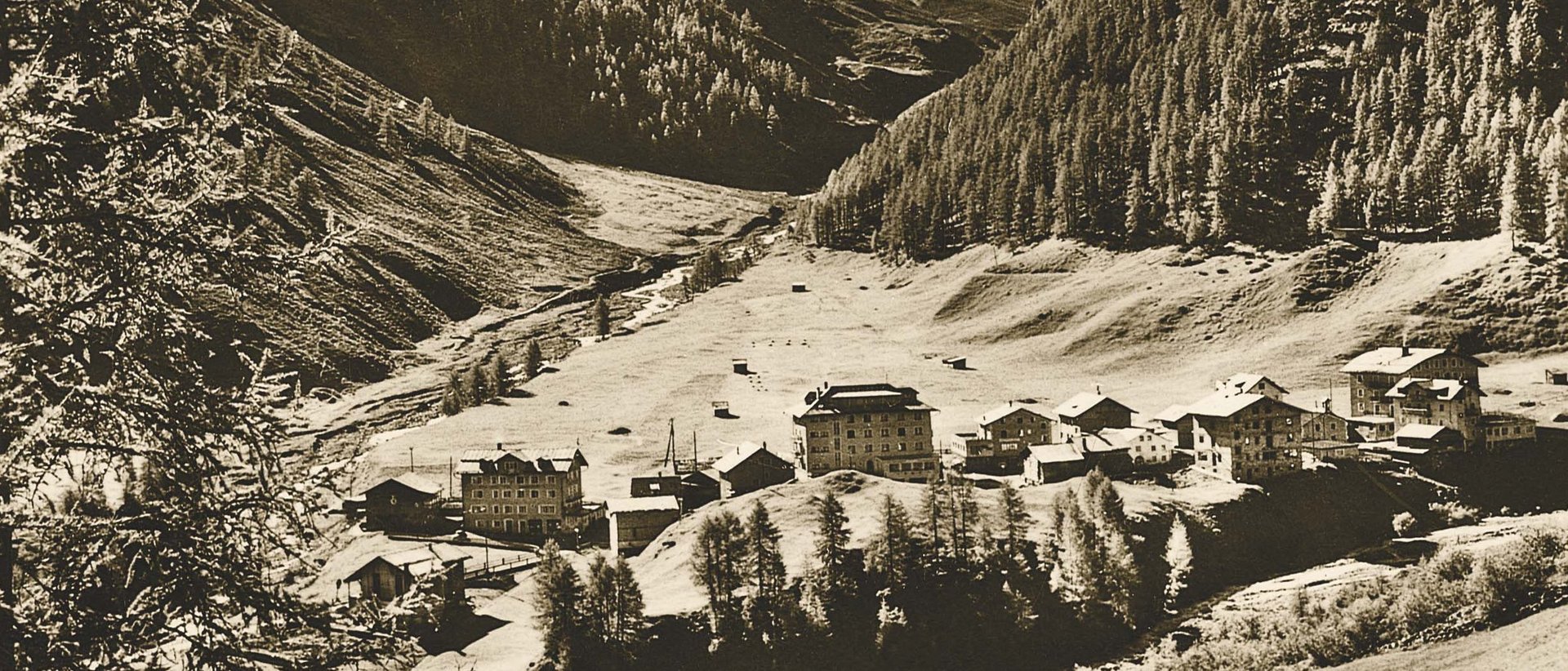 Ski in Samnaun with the Hangl family Ski in Samnaun with the Hangl family